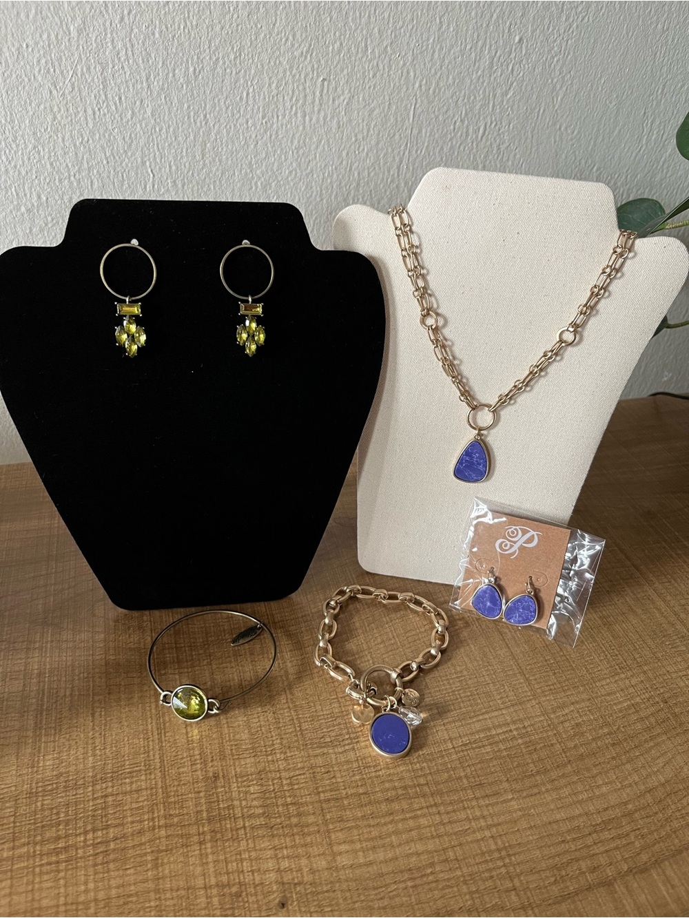 2 sets plunder jewelry